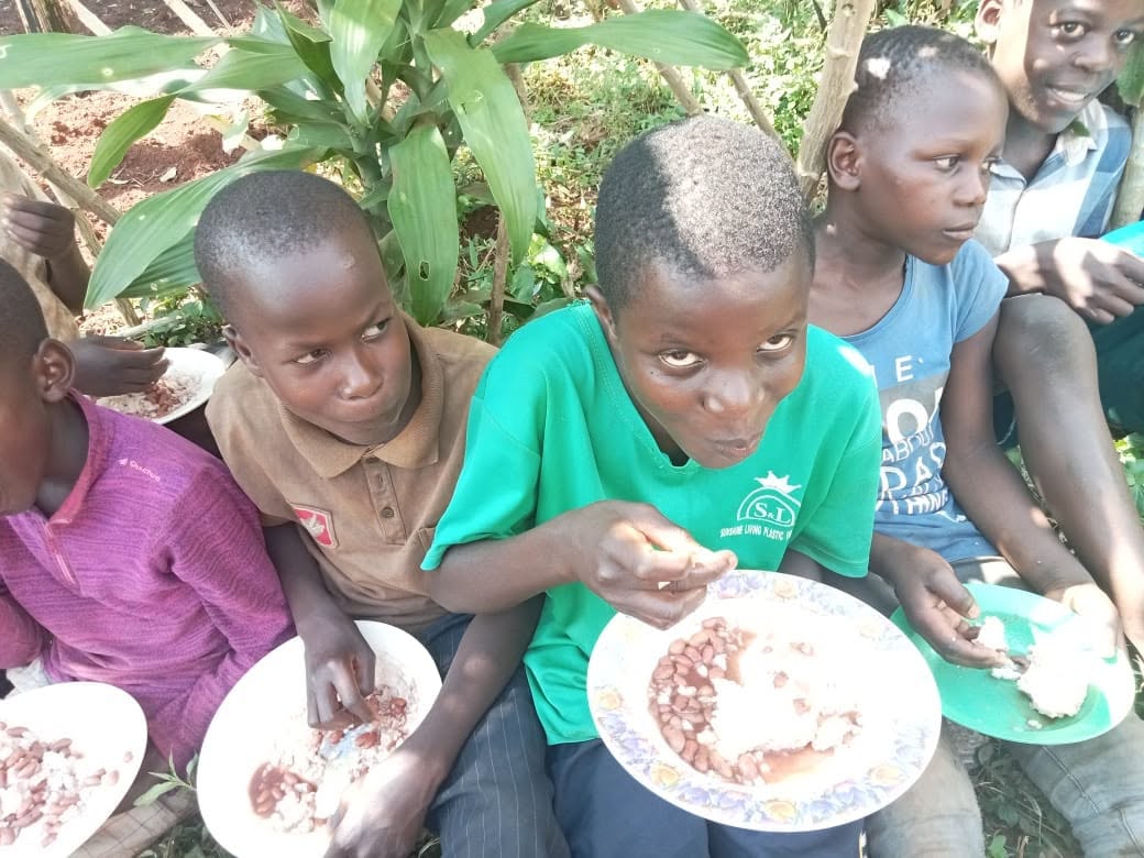 Children receiving food and support
